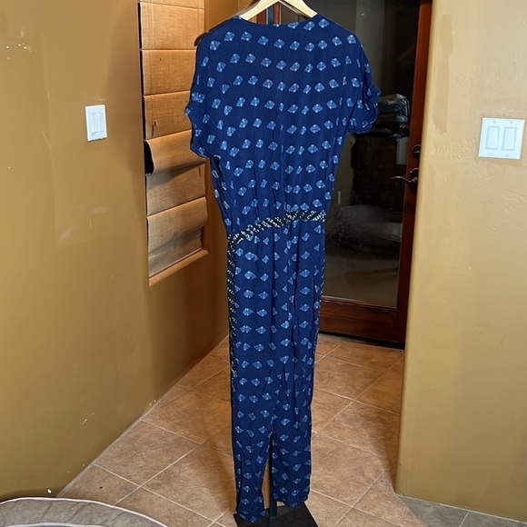 Anthropologie Velvet by Graham & Spencer Blue Cady Jumpsuit Size Medium - Picture 11 of 14